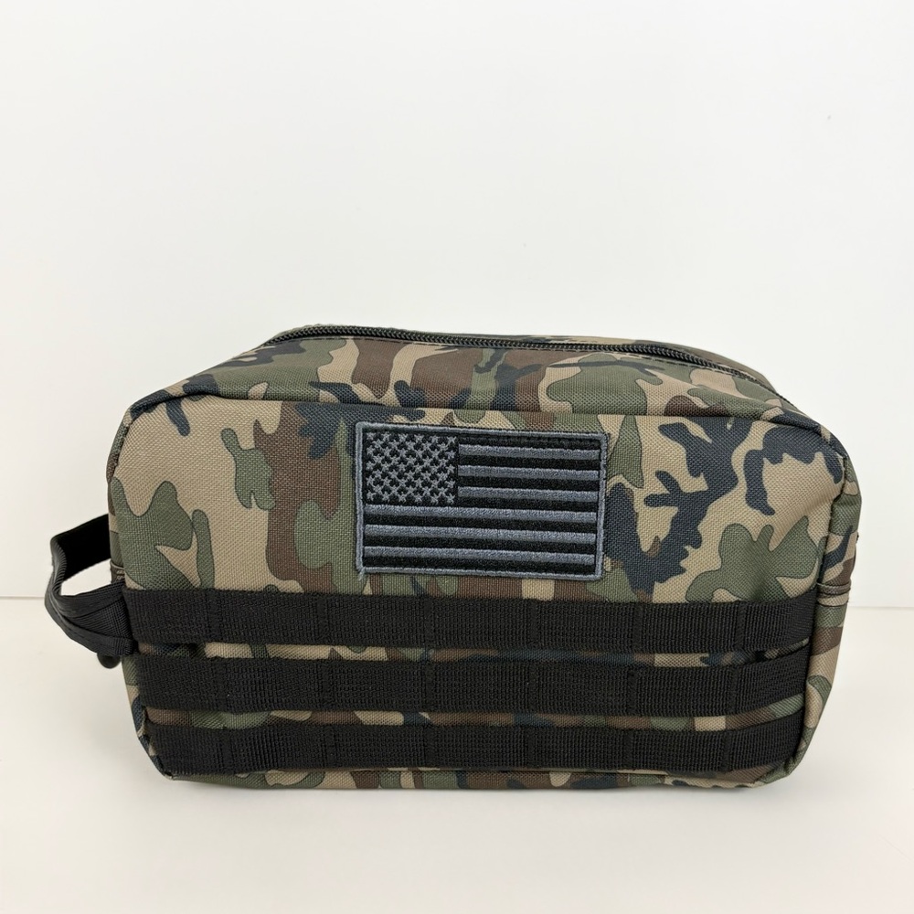 Certified Camouflage USA Flag Travel Toiletry Bag New With Tags